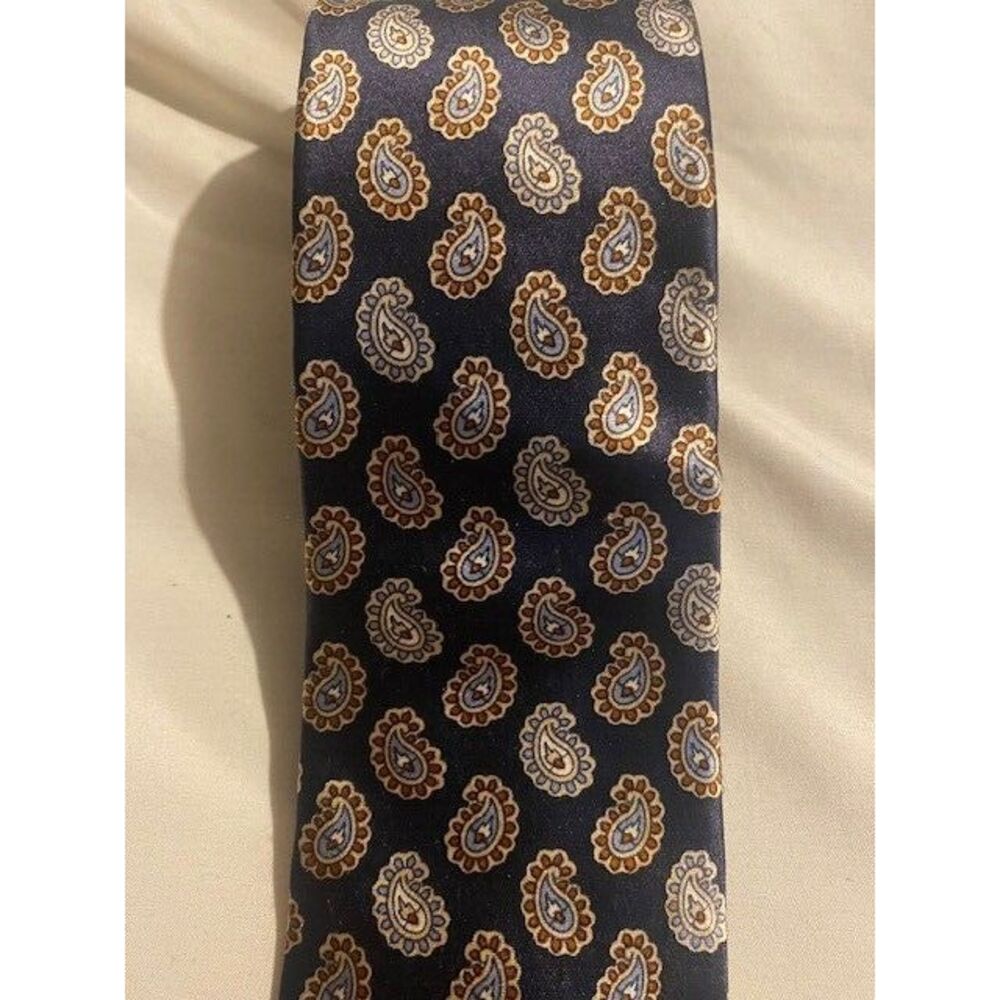 70'S VINTAGE YVES SAINT LAURENT‎ 100% SILK Men's BLUE PAISLEY NeckTie $200 - Picture 6 of 11